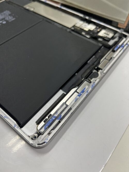 iPadの修理工程⑤
